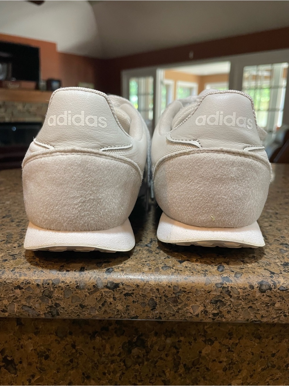 Adidas V Racer 2 Womens Sz 8.5 Crystal White Carbon Black Stripe Fashion Low Top - Picture 6 of 11